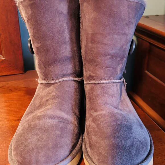UGG Australia Women's Bailey Button II, Size 8, Nightfall - Picture 2 of 6